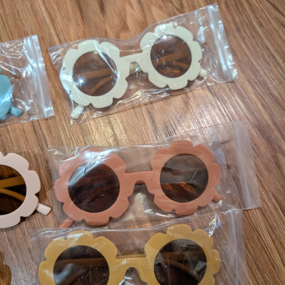 Kids Flower-Shaped Sunglasses - Tan, Blue, Cream